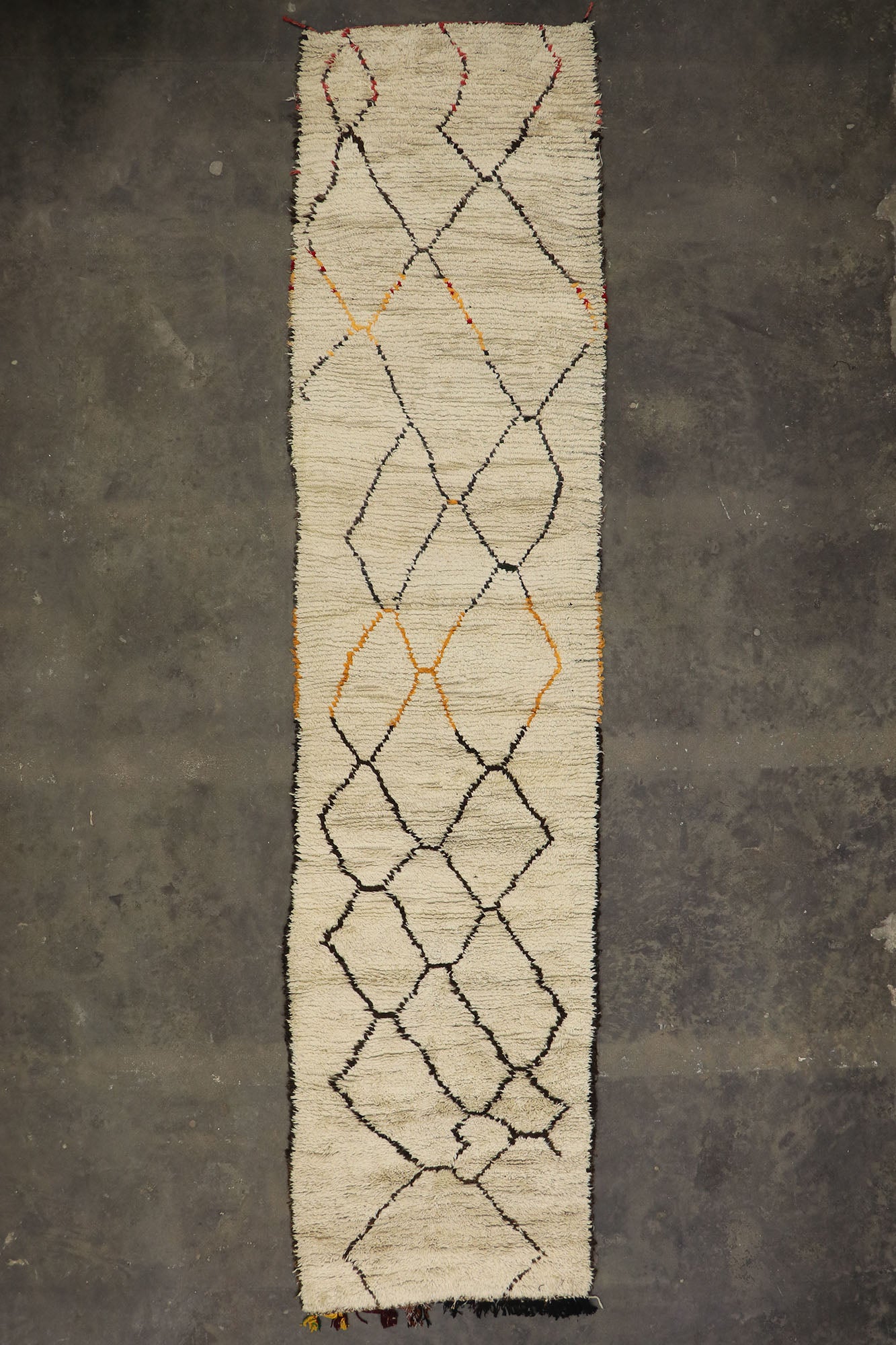 4 x 17 Vintage Moroccan Azilal Runner 21381