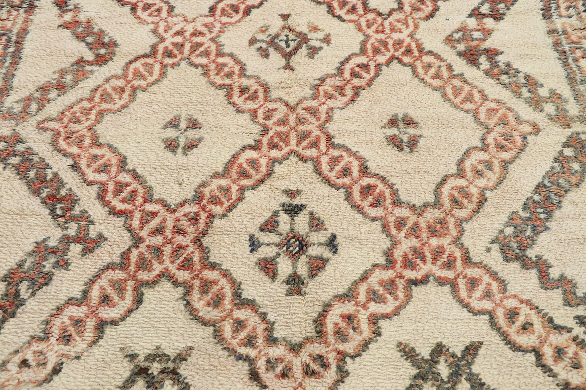 6 x 9 Vintage Moroccan Beni Ourain Rug 21382