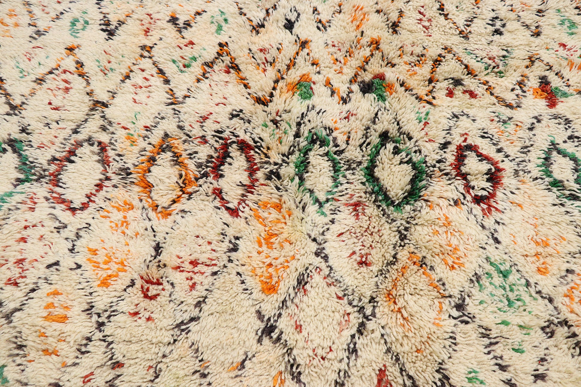 6 x 11 Vintage Moroccan Beni Ourain Rug 21386