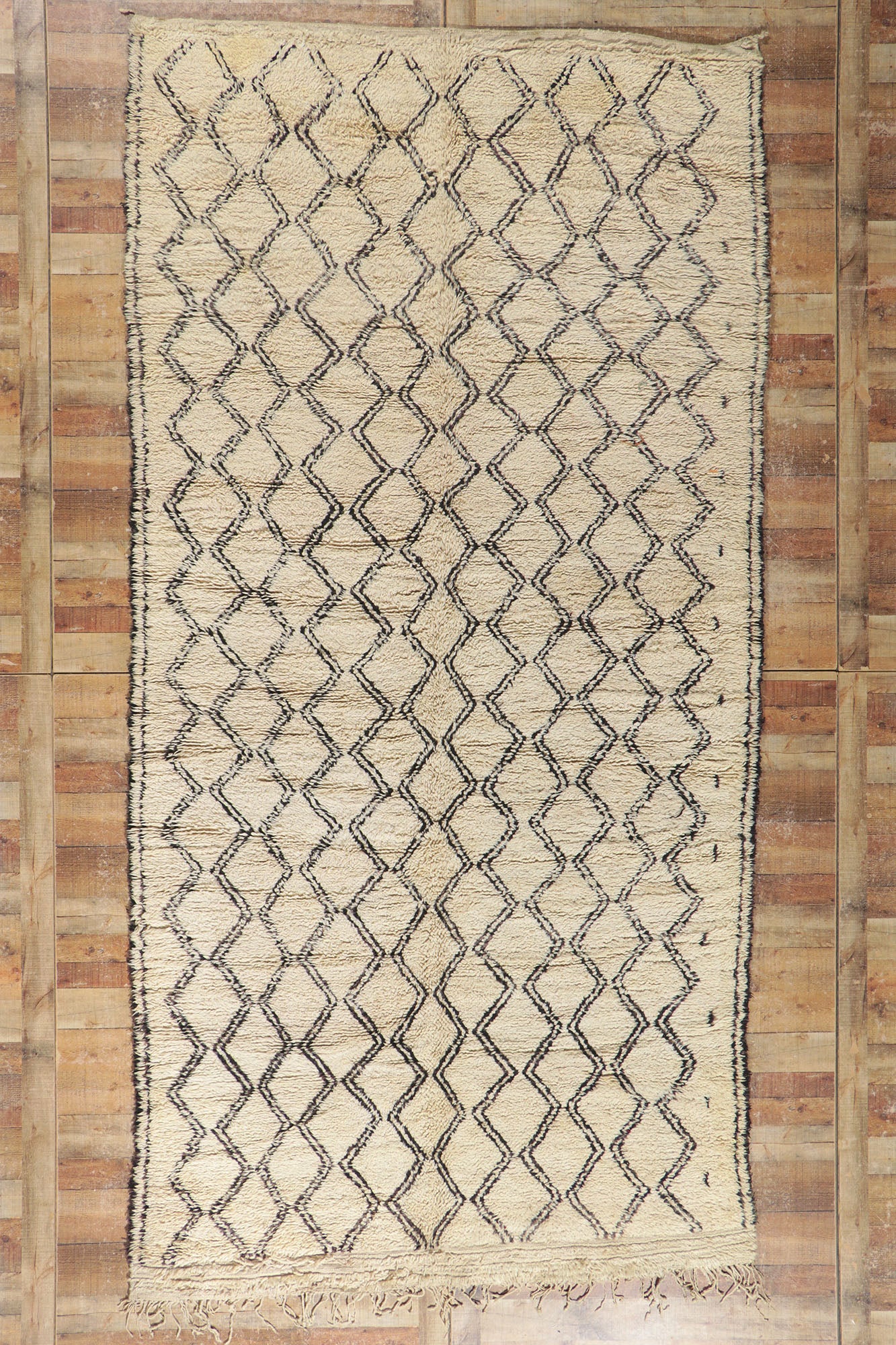 6 x 13 Vintage Moroccan Beni Ourain Rug 21390