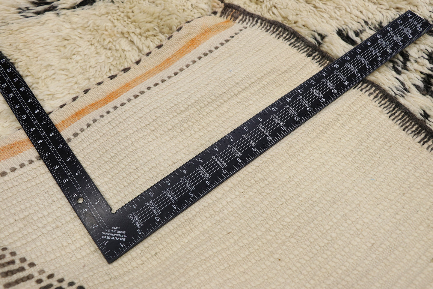 7 x 14 Vintage Moroccan Beni Ourain Rug 21391