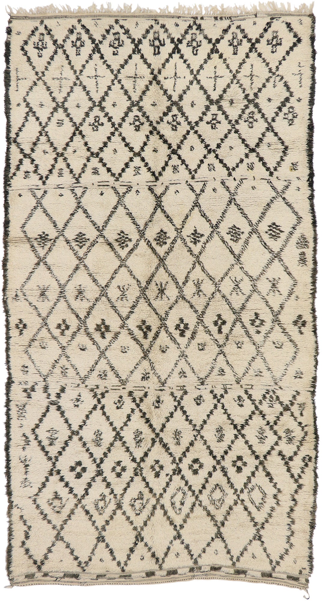 7 x 12 Vintage Moroccan Beni Ourain Rug 21393