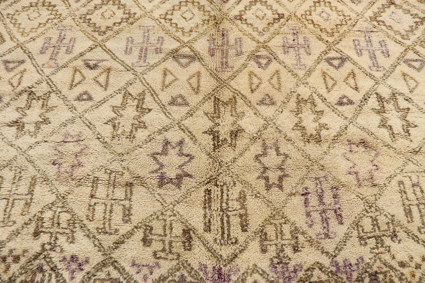 7 x 12 Vintage Moroccan Beni Ourain Rug 21401