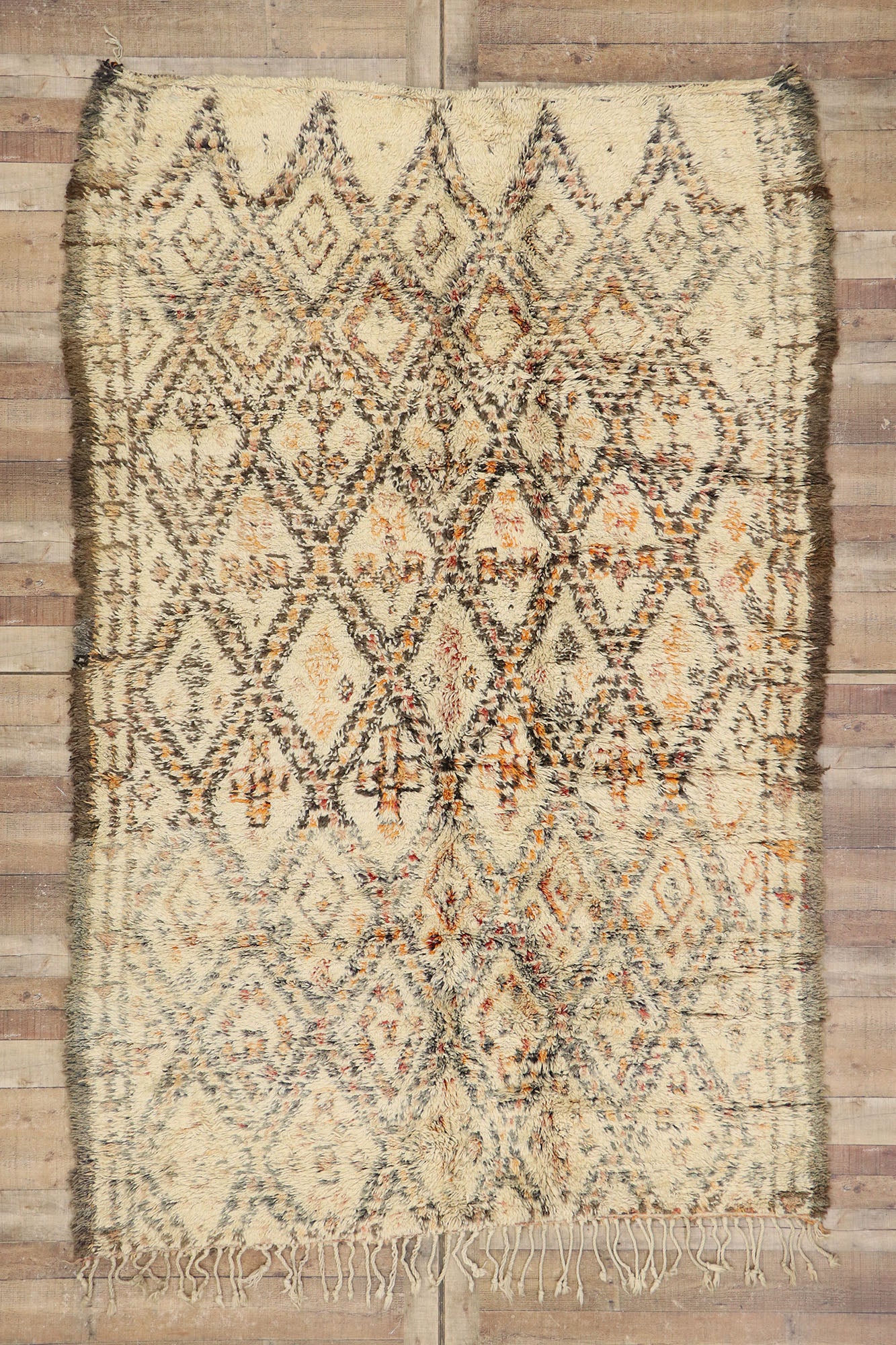 7 x 10 Vintage Moroccan Beni Ourain Rug 21412