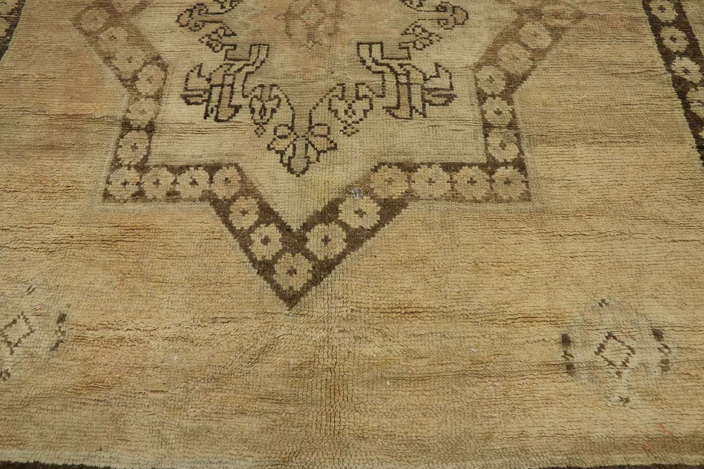 6 x 12 Vintage Taznakht Moroccan Rug 21421