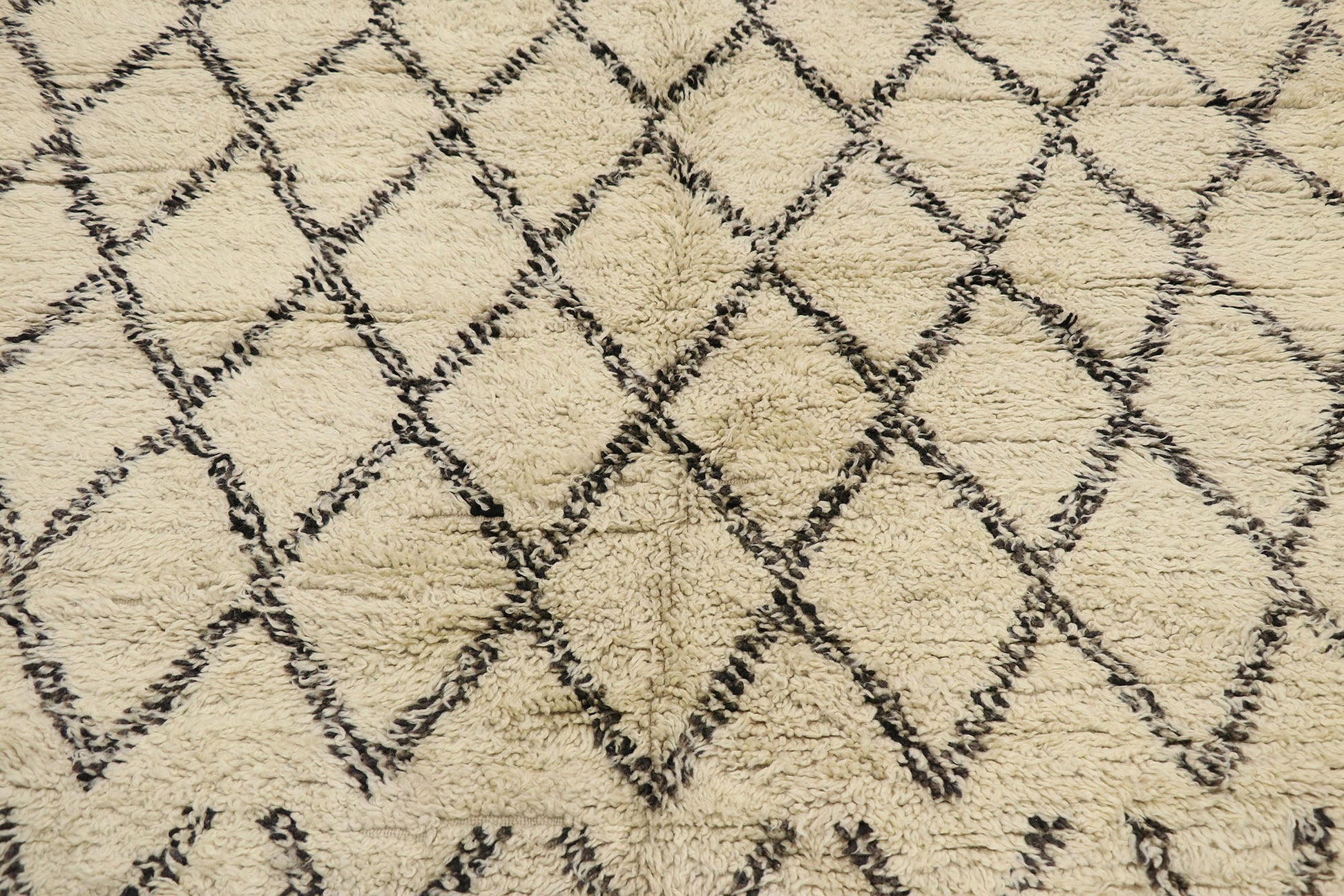 6 x 7 Vintage Beni Ourain Moroccan Rug 21459