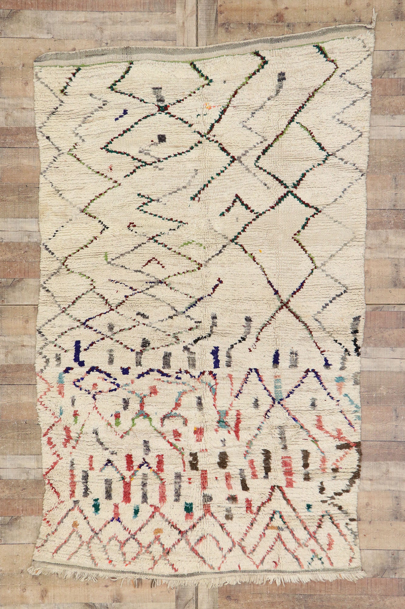 5 x 8 Vintage Moroccan Azilal Rug 21460