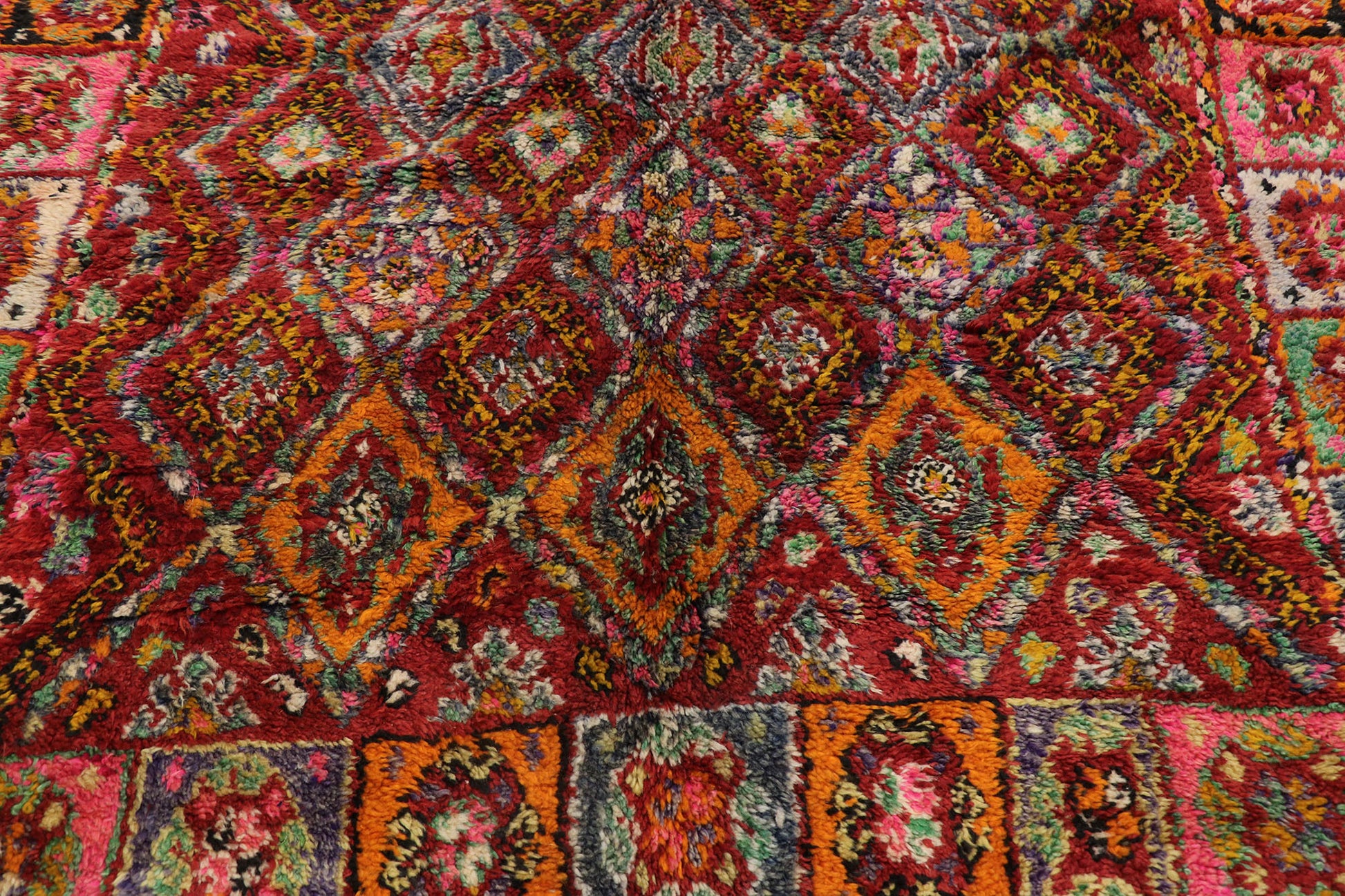 6 x 10 Vintage Beni MGuild Moroccan Rug 21491