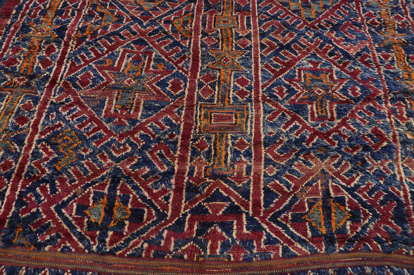 7 x 8 Vintage Moroccan Rug 21512