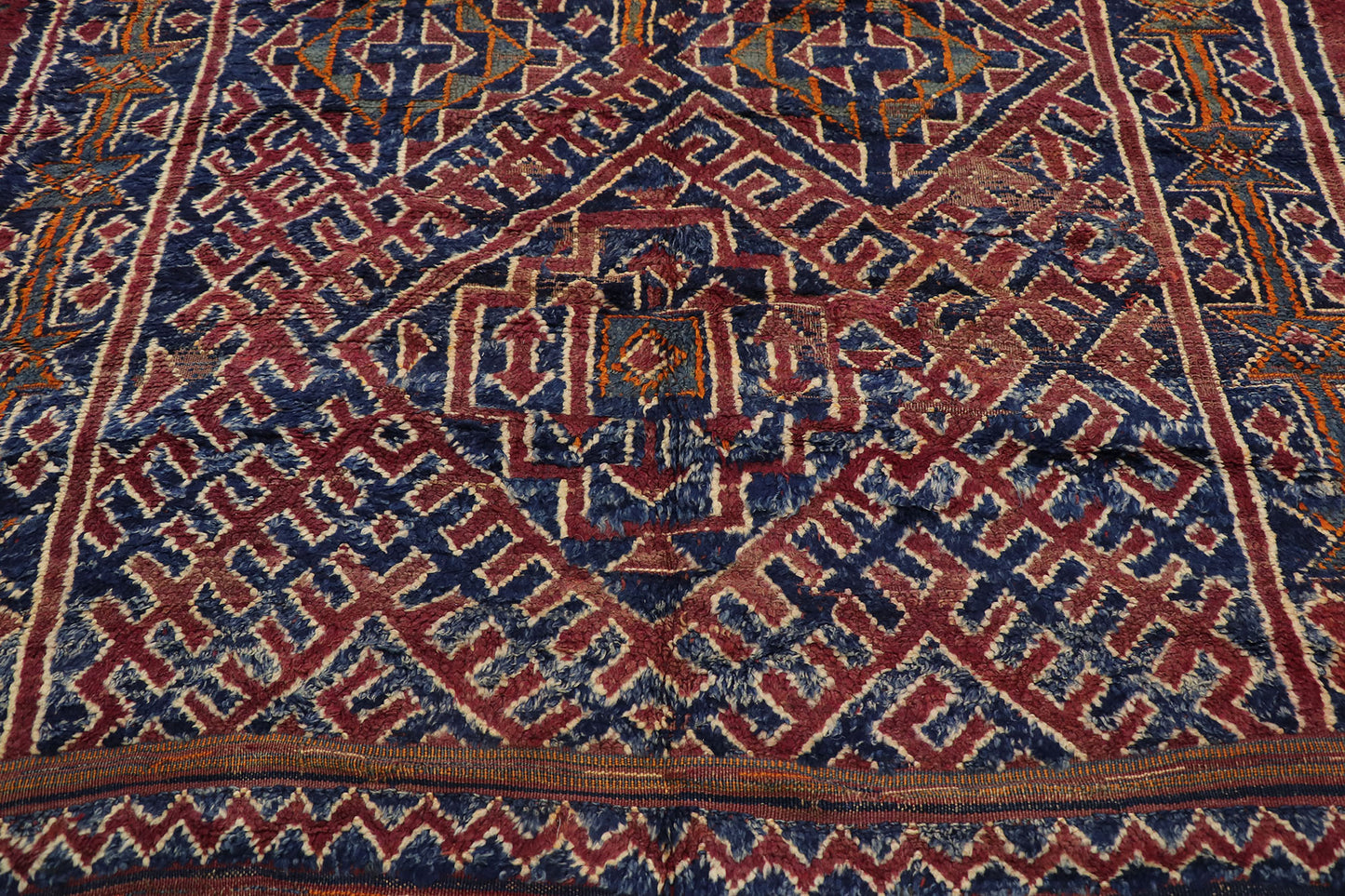 6 x 8 Vintage Beni M'Guild Moroccan Rug 21525