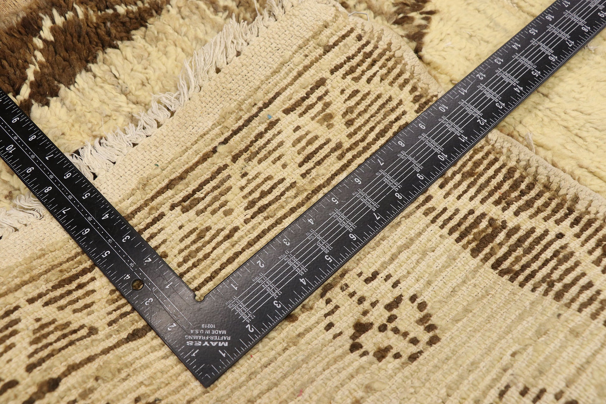 3 x 6 Vintage Neutral Moroccan Rug 21566