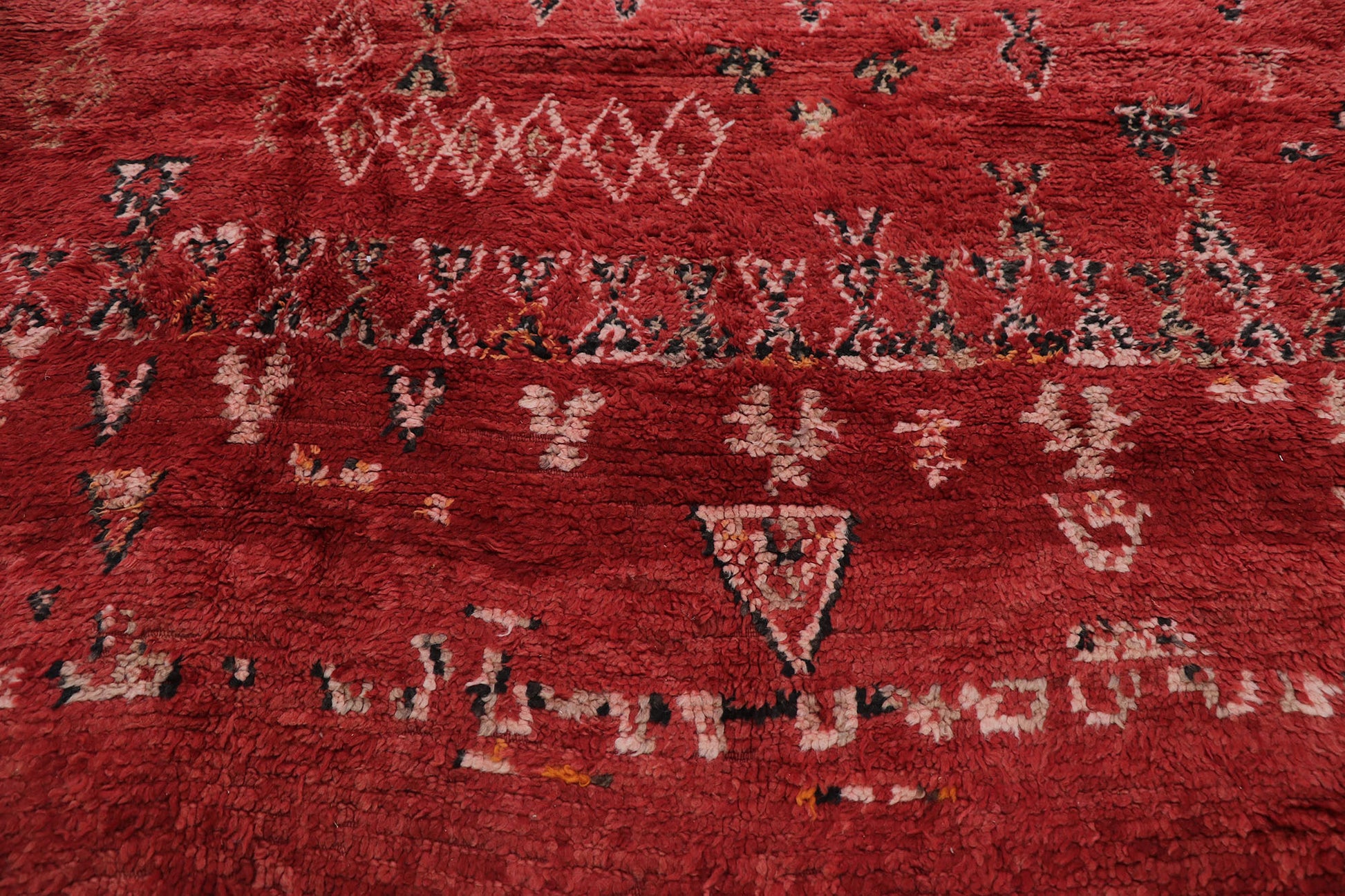 6 x 10 Vintage Red Moroccan Rug 21671