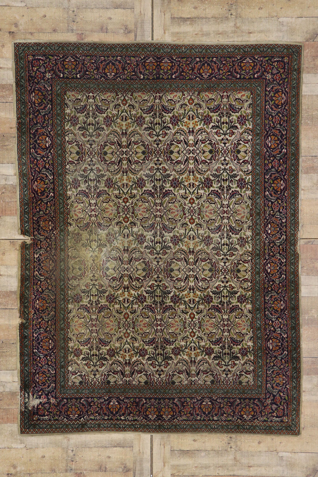 5 x 7 Antique Persian Kashan Rug 21684