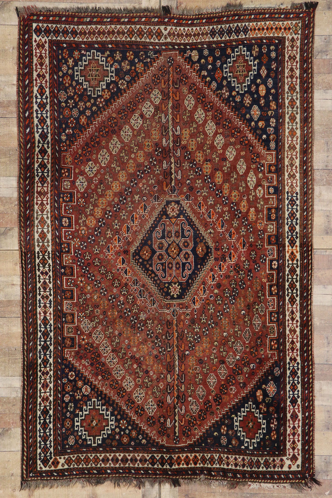 5 x 8 Antique Persian Shiraz Rug 21698