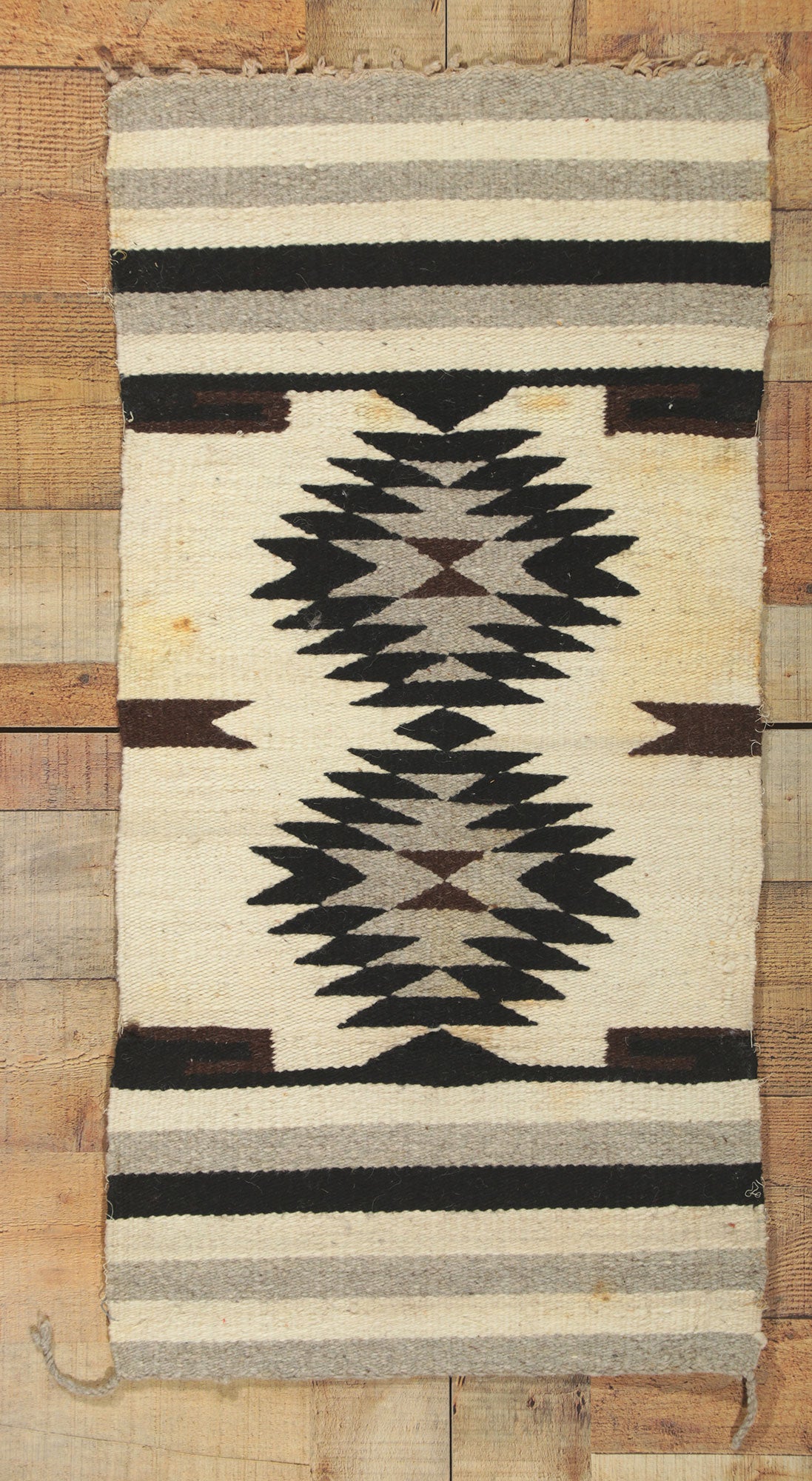2 x 3 Vintage Navajo Style Rug 78292