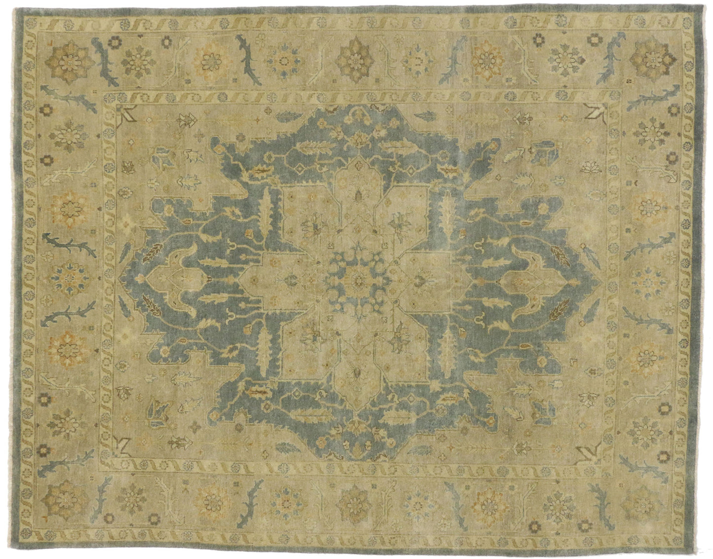 8 x 10 Heriz Rug 30177