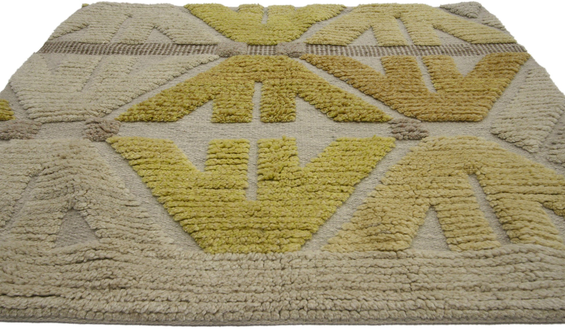 3 x 3 Modern High-Low Wagireh Rug 30393