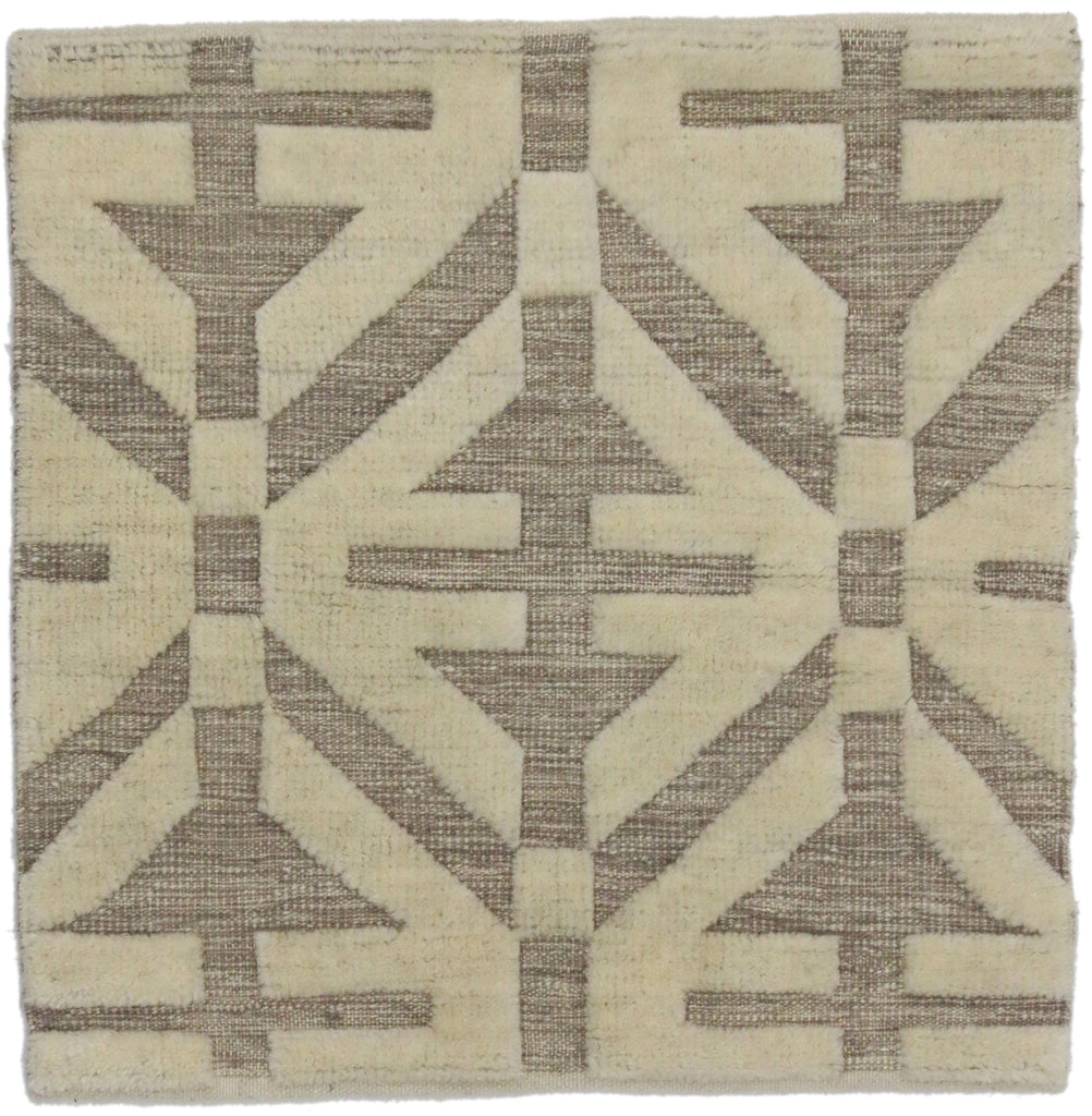 2 x 2 Modern High-Low Rug 30400
