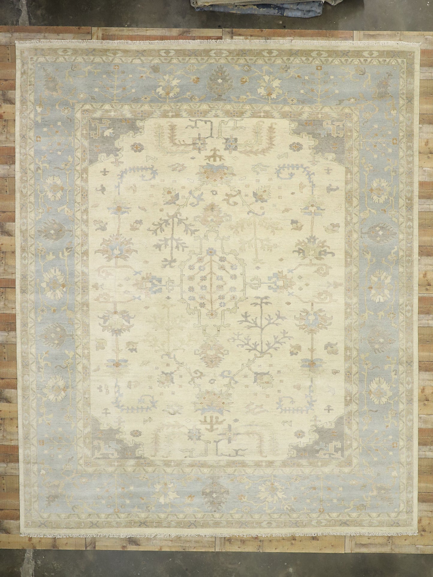 12 x 15 Oushak Rug 30408