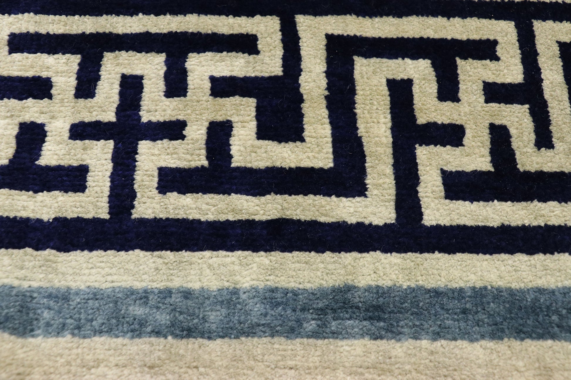 8 x 11 Chinese Rug 30506