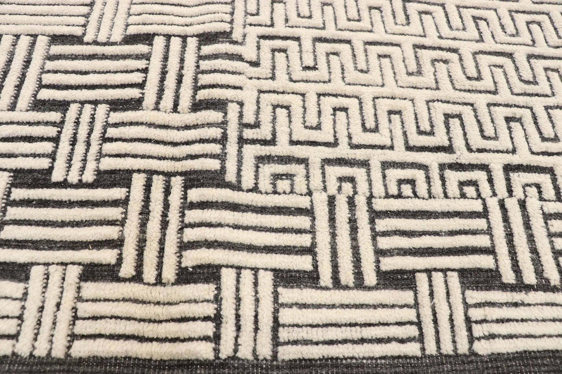 10 x 14 Contemporary Area Rug 30523