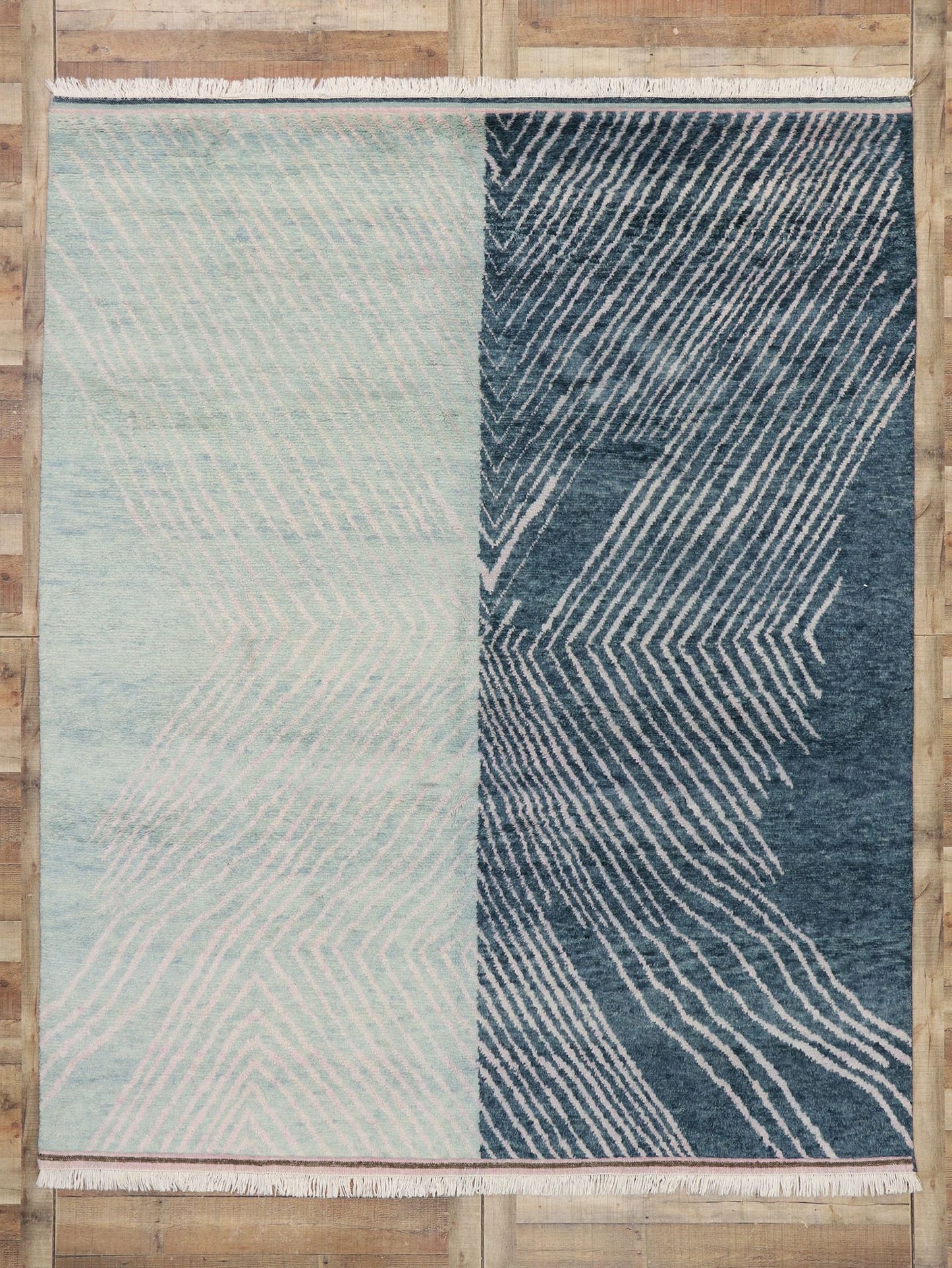 8 x 10 Contemporary Moroccan Rug 30529
