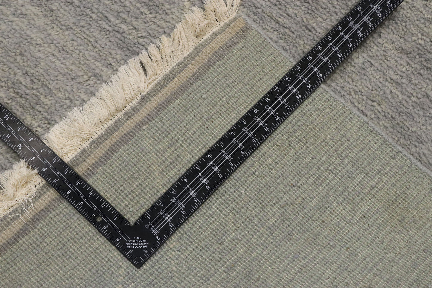 9 x 13 Modern Gray Moroccan Rug 30535