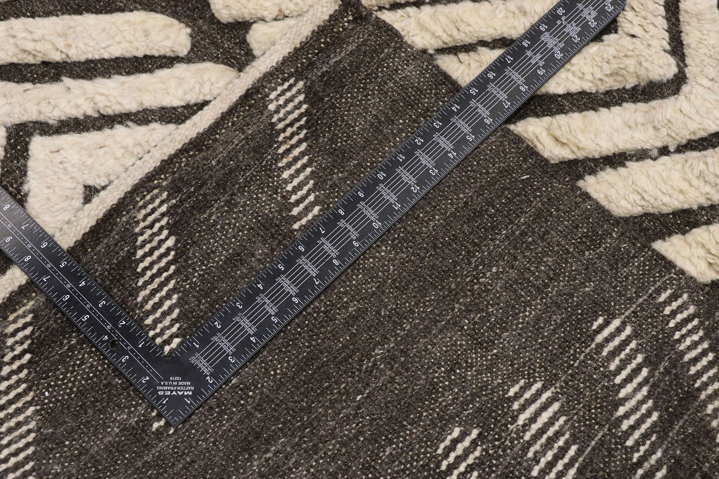 9 x 10 Contemporary Moroccan Souf Rug 30563