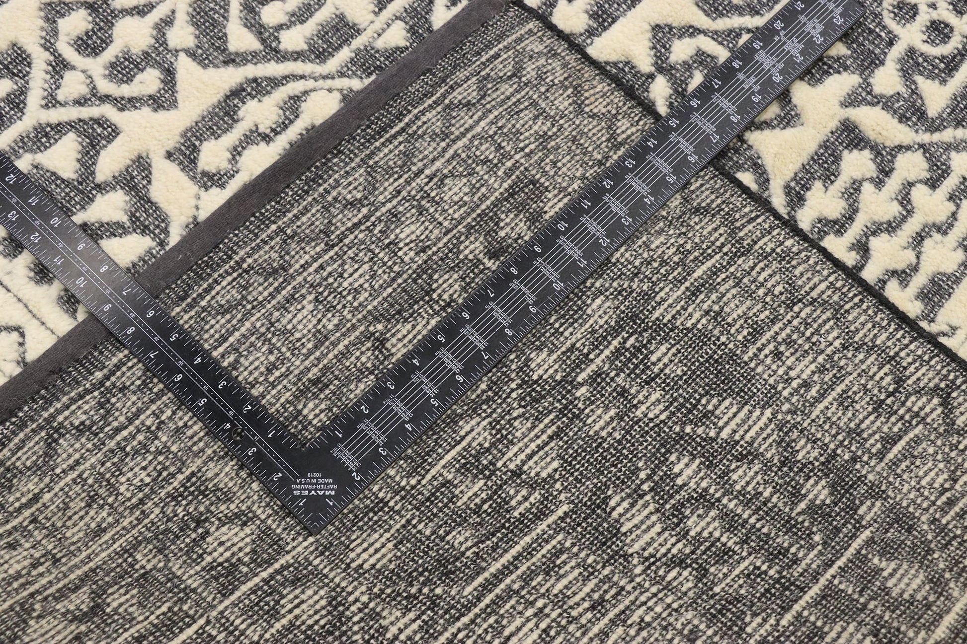 9 x 12 Contemporary Moroccan Souf Rug 30578