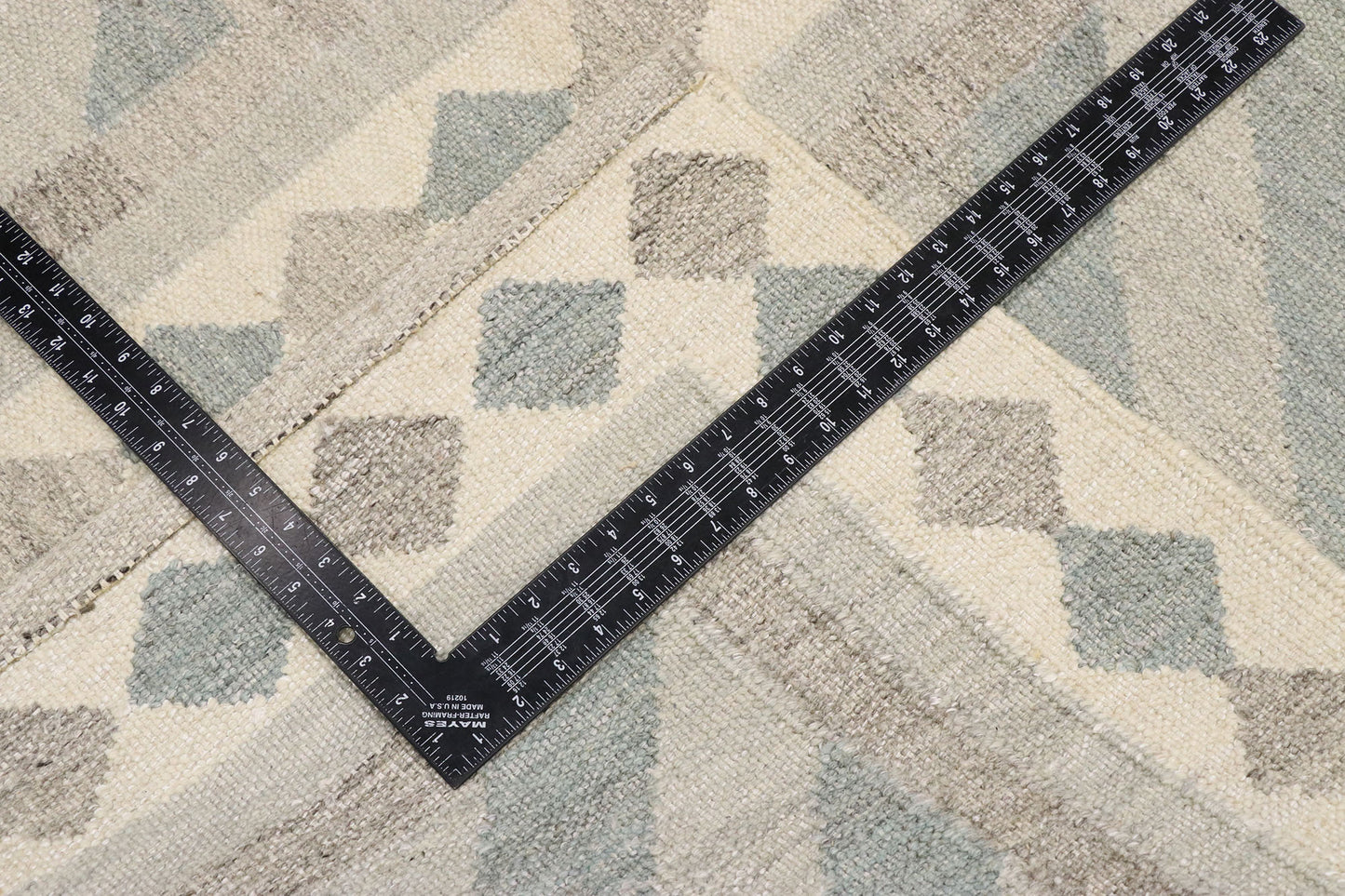 5 x 8 Swedish Inspired Kilim Rug 30596