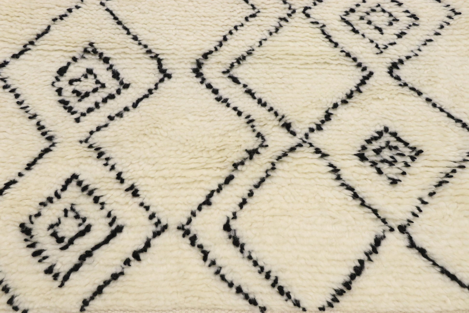3 x 5 Small Moroccan Rug 30609