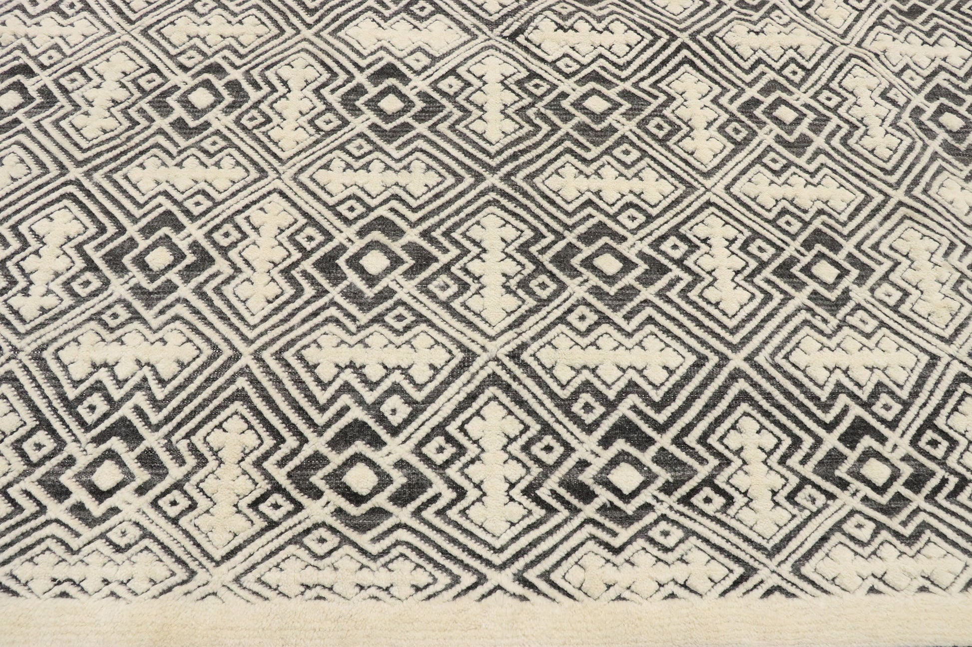 8 x 10 Contemporary High-Low Rug 30614