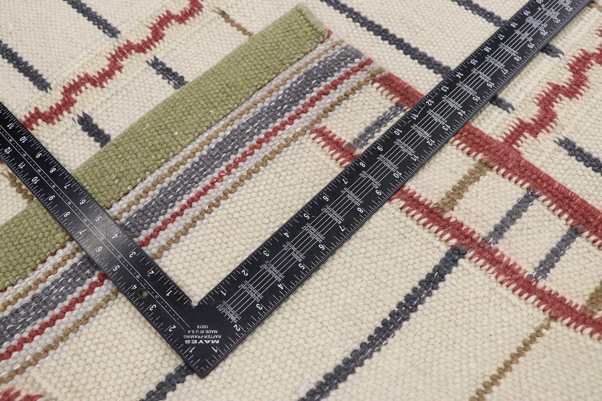 9 x 12 Swedish Inspired Kilim Rug 30666