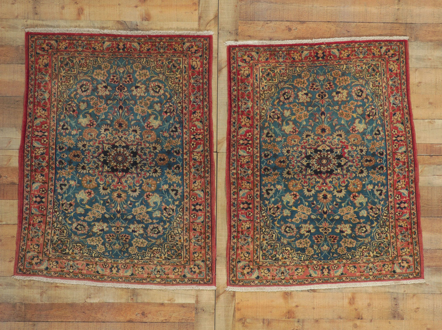 3 x 4 Vintage Persian Isfahan Rug 61105
