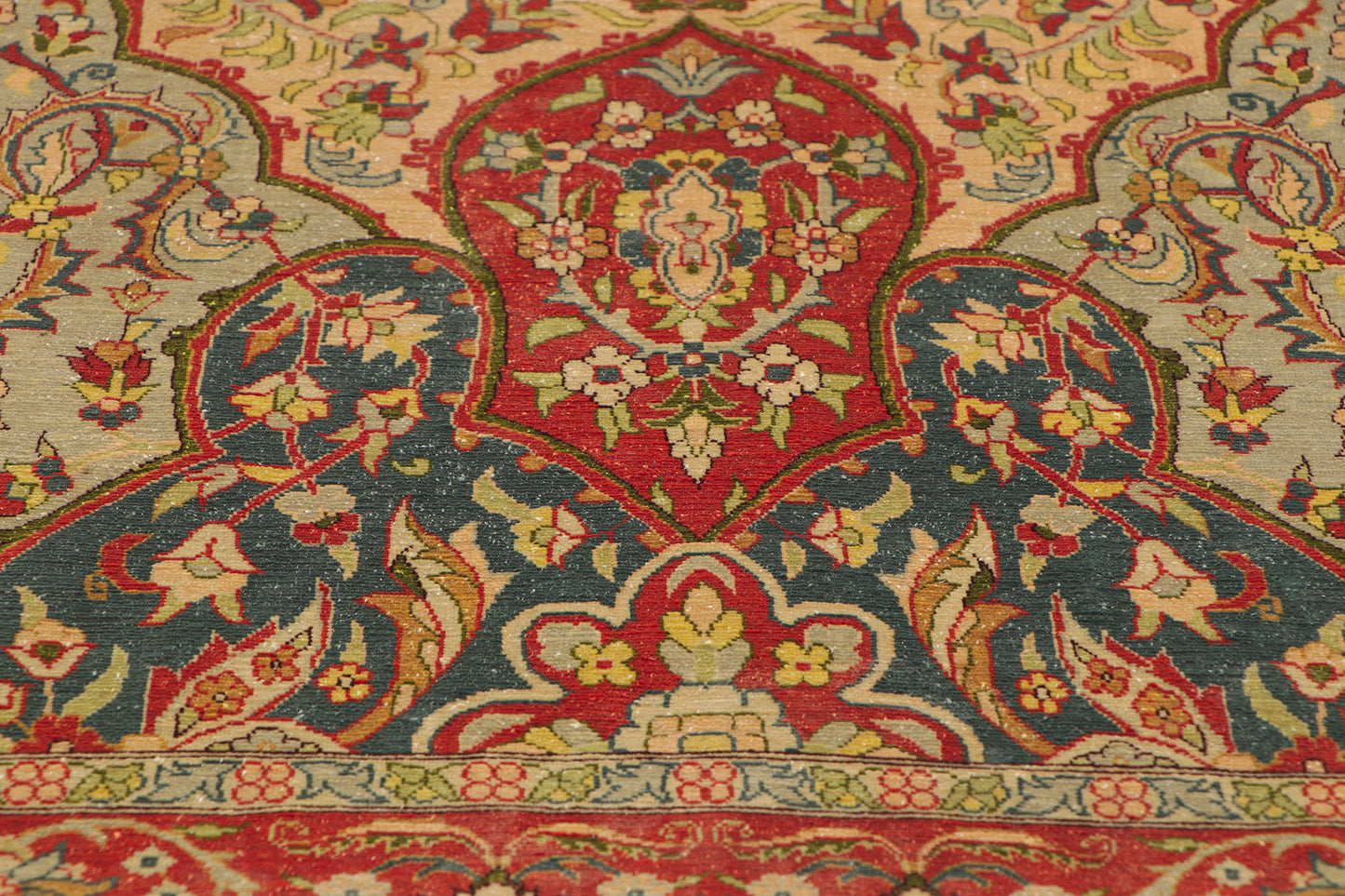 4 x 5 Vintage Turkish Silk Hereke Rug 78514