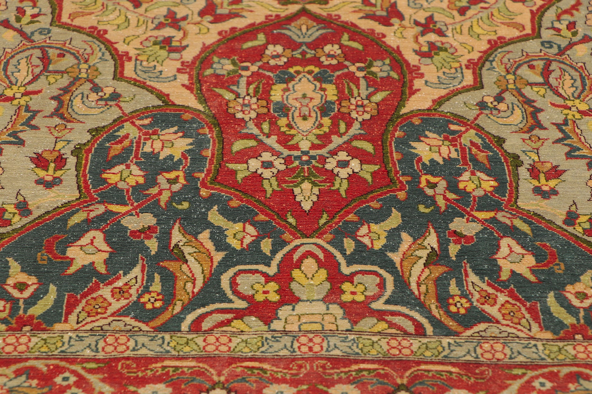 4 x 5 Vintage Turkish Silk Hereke Rug 78514