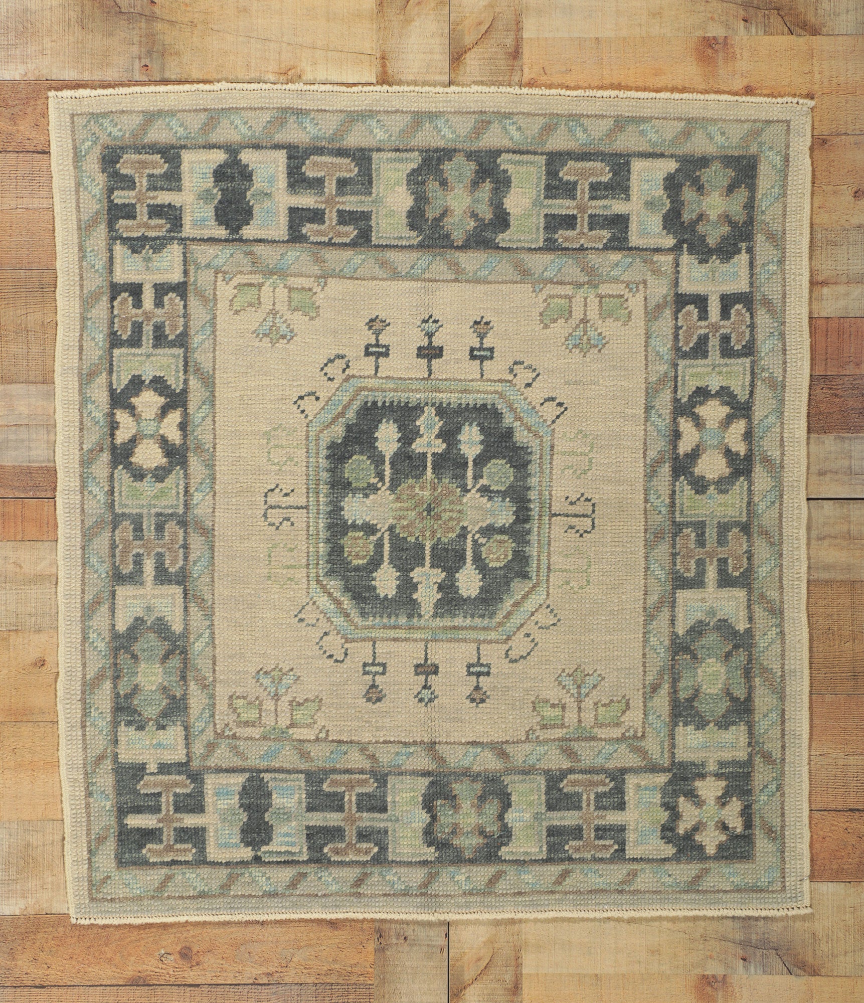 4 x 4 Turkish Oushak Rug 53812