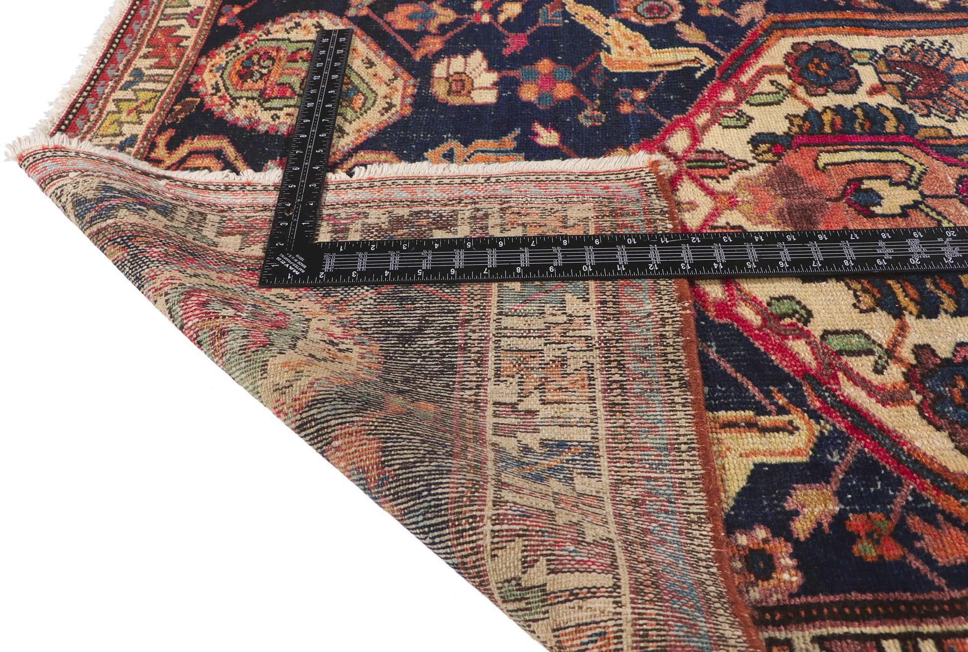 4 x 5 Antique Persian Bakhtiari Rug 61120