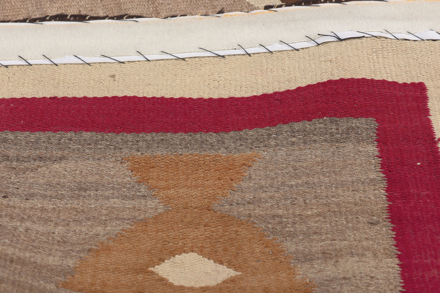 4 x 5 Antique Crystal Navajo Rug 78604