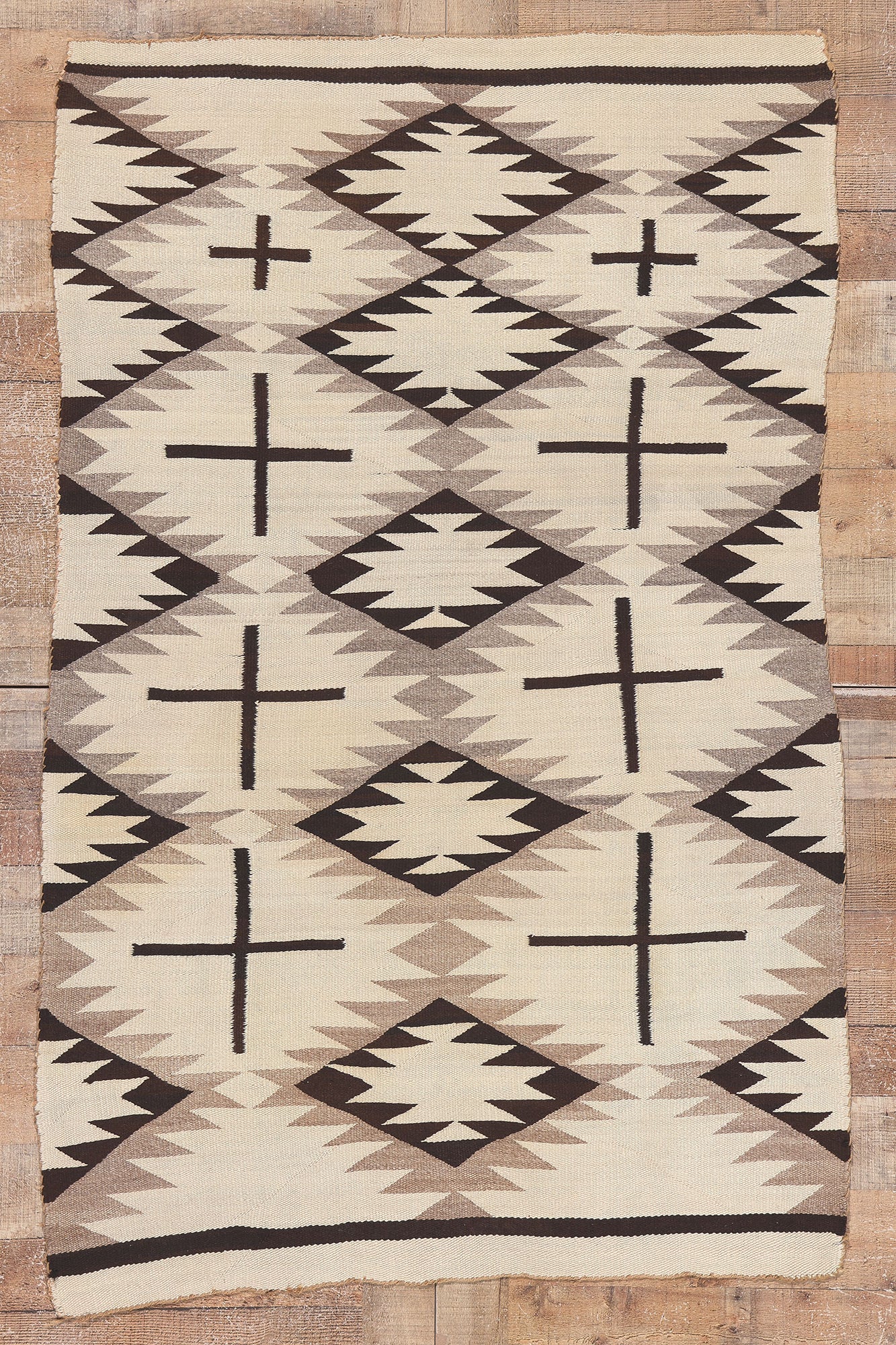 4 x 6 Antique Crystal Navajo Rug 78611