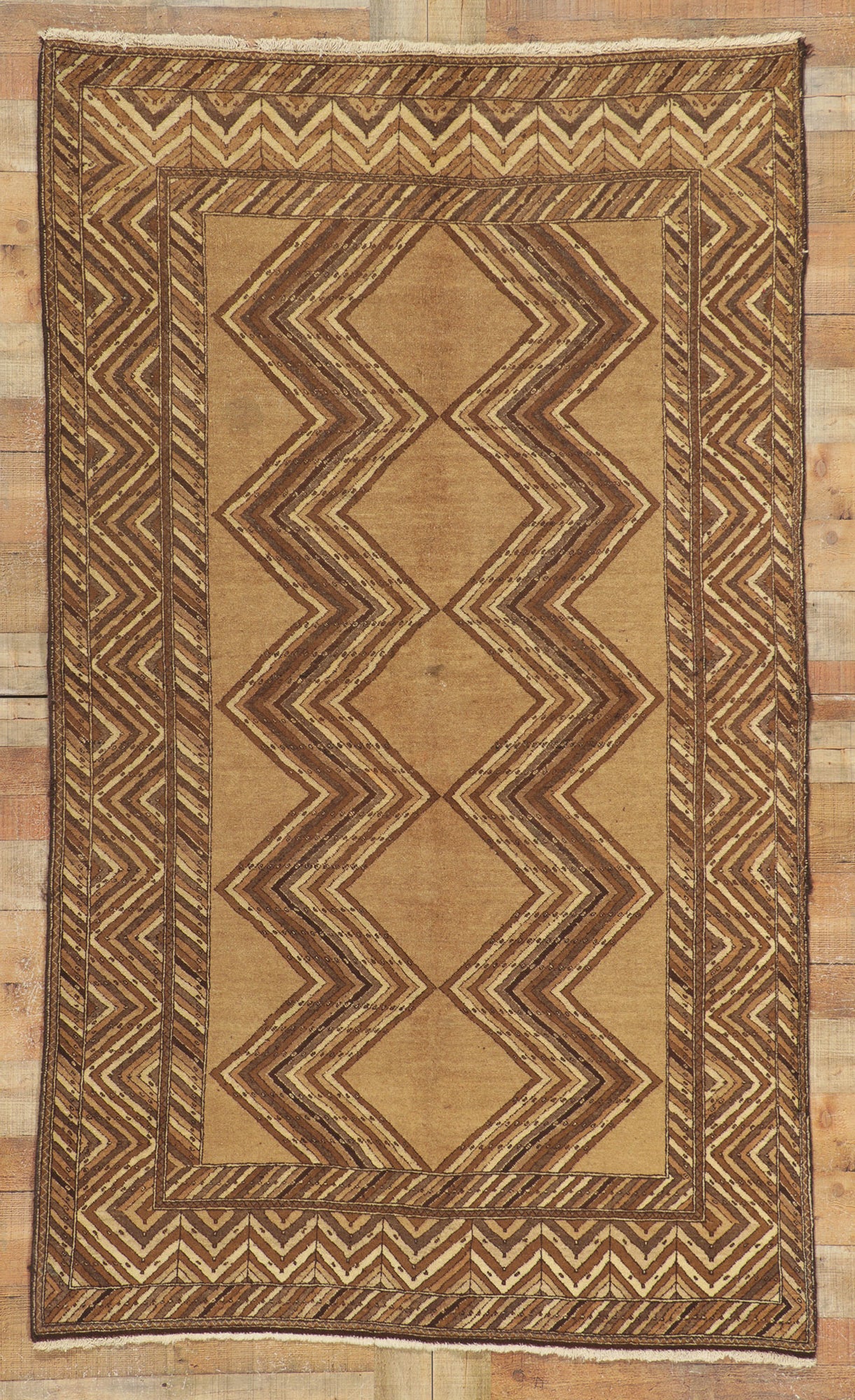 4 x 8 Vintage Persian Semnan Rug 75143