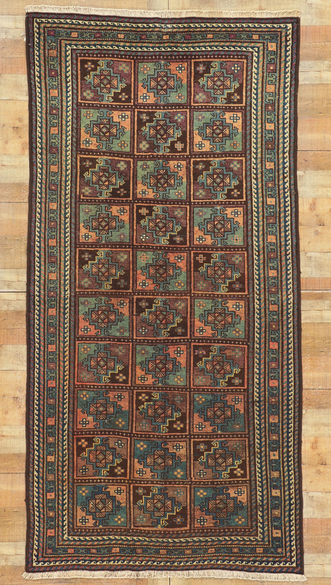 4 x 9 Vintage Persian Shiraz Rug 76432