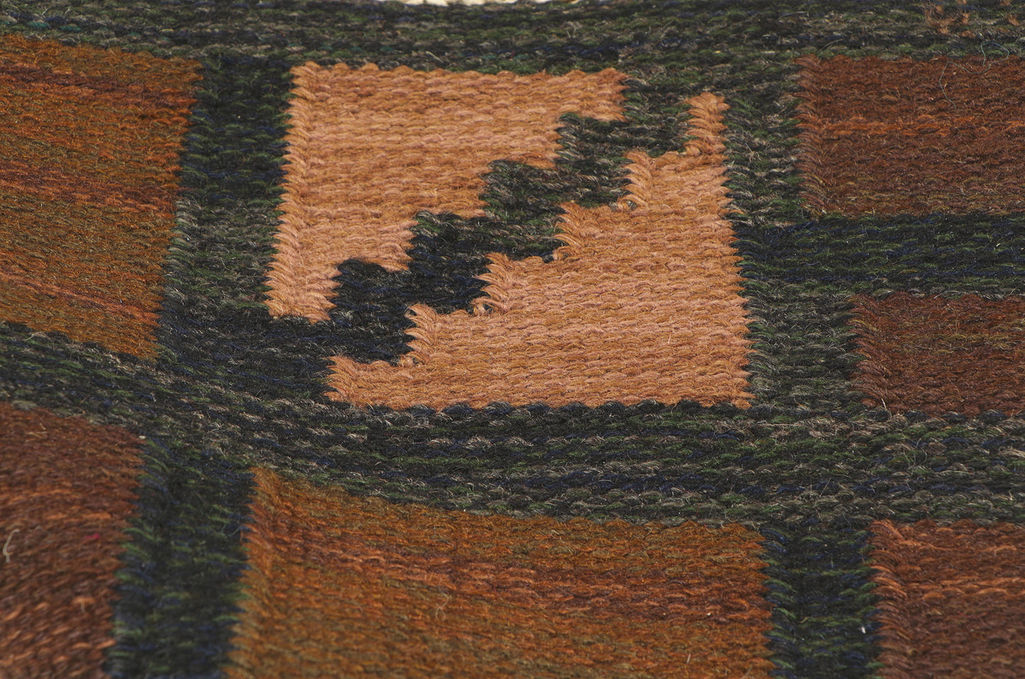 5 x 7 Irma Kronlund Vintage Swedish Rollakan Rug 78485