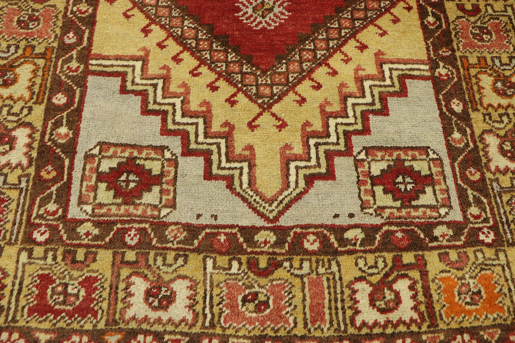 4 x 6 Vintage Turkish Oushak Rug 50058