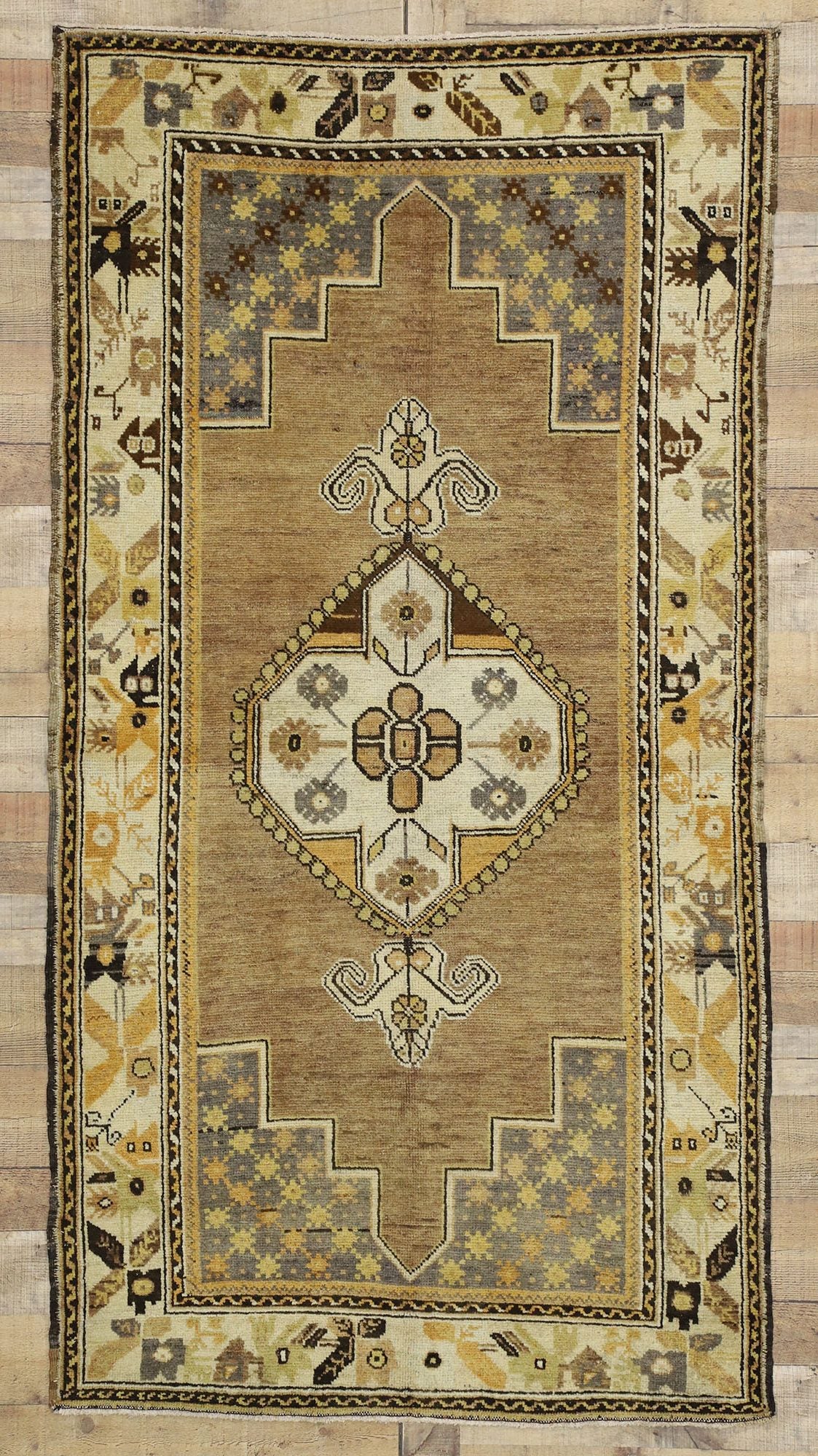 4 x 7 Vintage Turkish Oushak Rug 50105