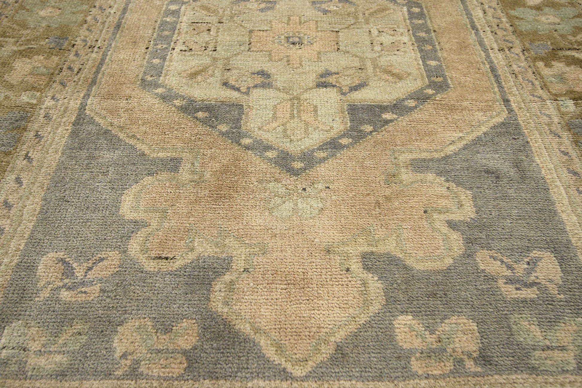 3 x 9 Vintage Oushak Rug 50140