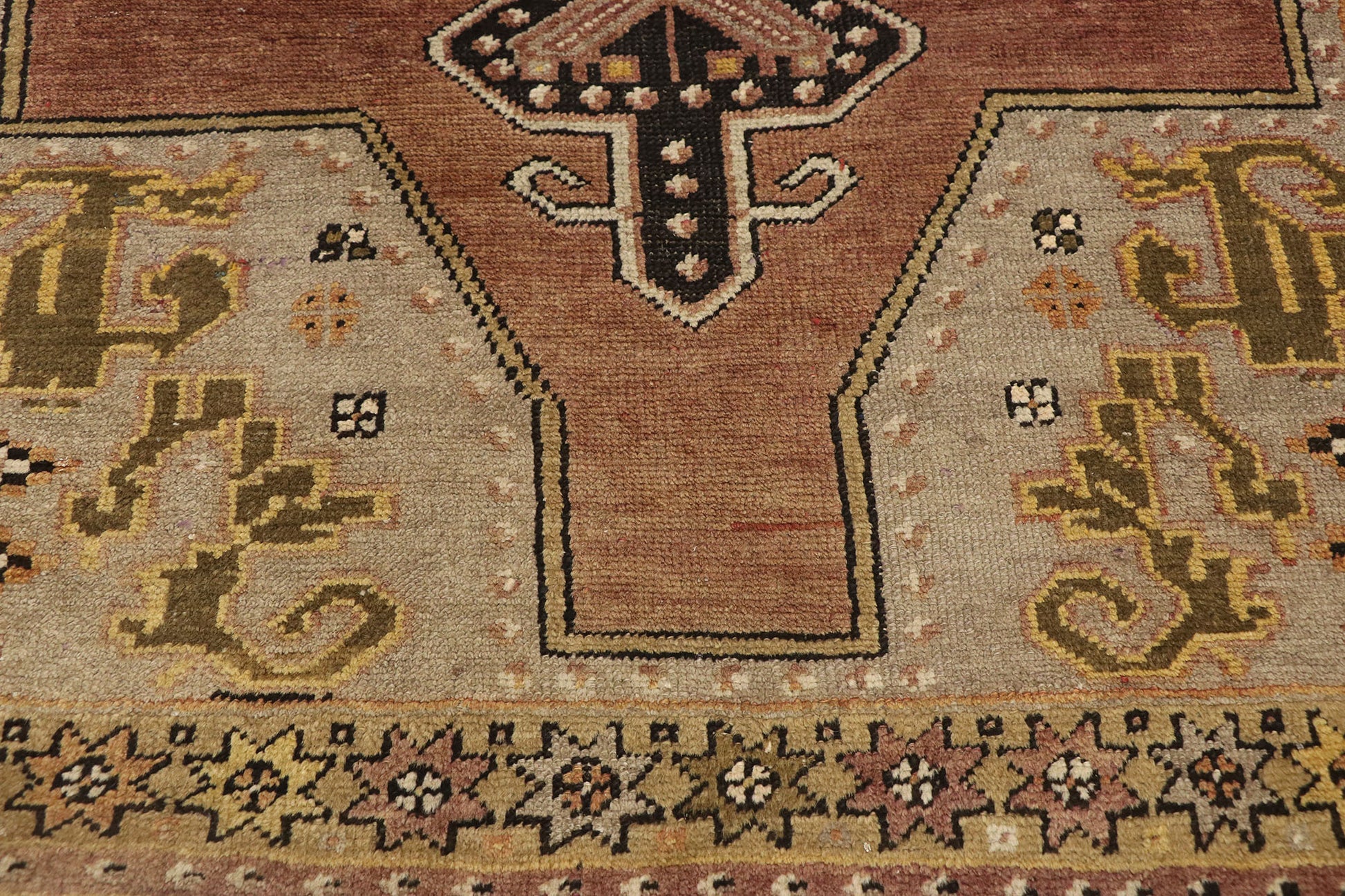 4 x 6 Vintage Turkish Oushak Rug 50164