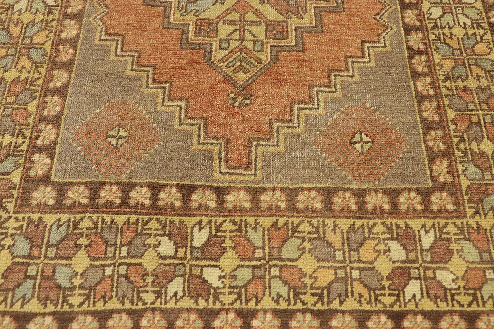 4 x 6 Vintage Turkish Oushak Rug 50172