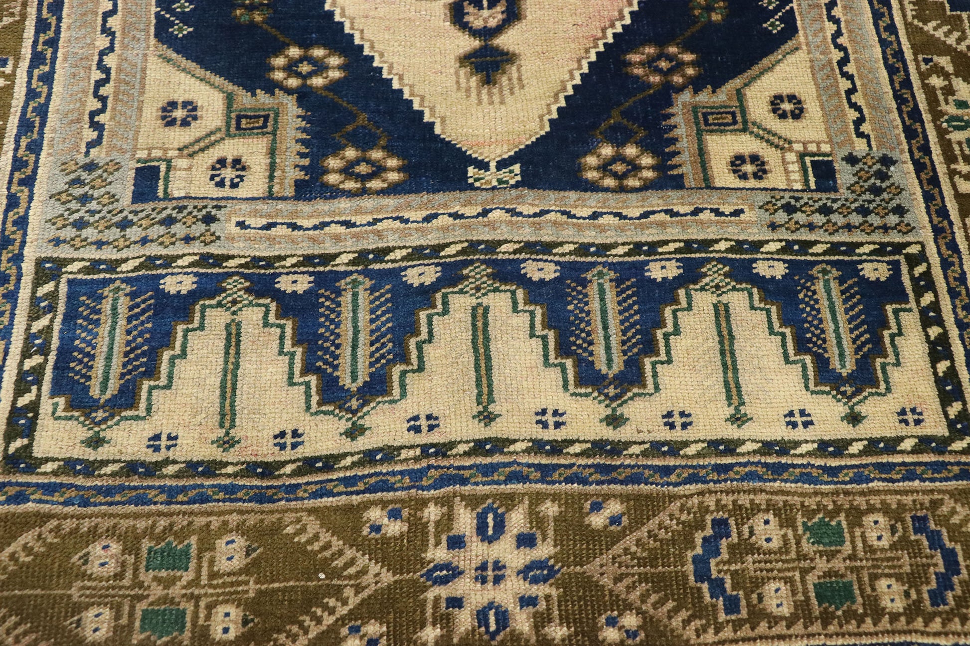 4 x 7 Vintage Turkish Oushak Rug 50304