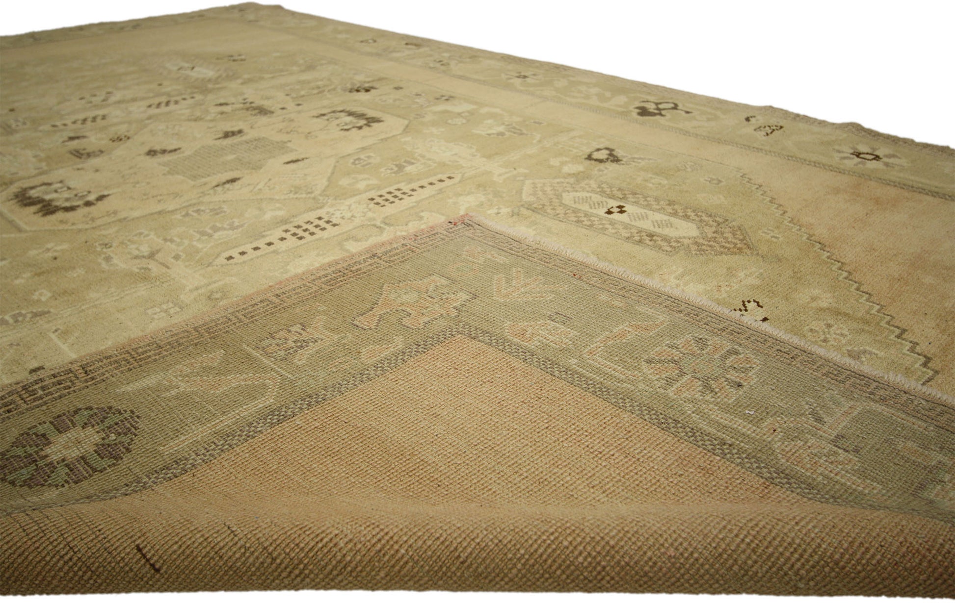 6 x 9 Vintage Turkish Oushak Rug 50483